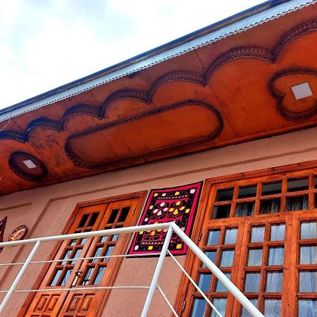Istirohat Guest House Szamarkand Kültér fotó