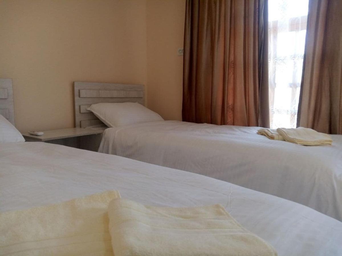 Istirohat Guest House Szamarkand Kültér fotó