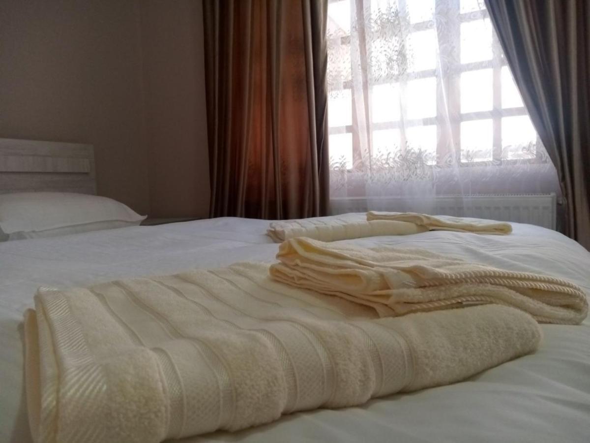 Istirohat Guest House Szamarkand Kültér fotó